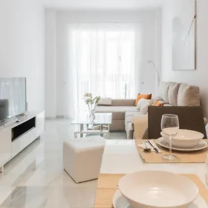 Picasso - Art District Experience Apartment